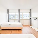 Tolstov - With 4 Or 5 - 15 Min Messe Dus & 10 Min Old Town Dus Apartmán *
