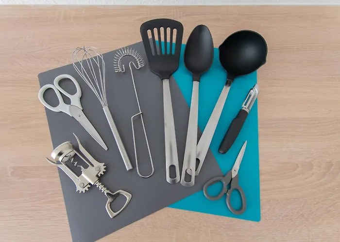 Tolstov - With 5 - 15 Min Messe Dus & 10 Min Old Town Dus *