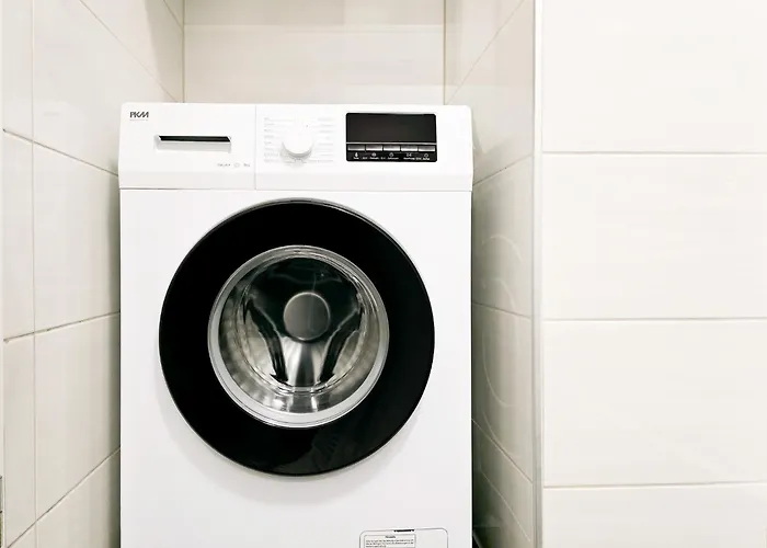 Tolstov - With 5 - 15 Min Messe Dus & 10 Min Old Town Dus Apartamento