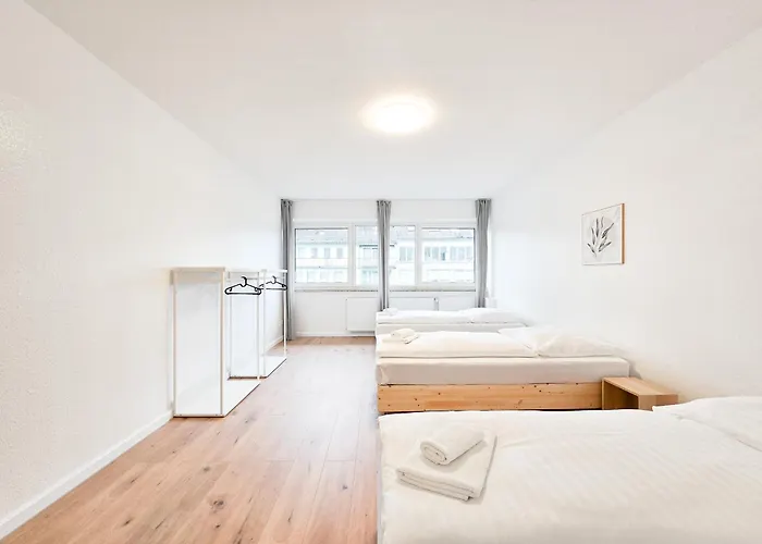 Tolstov - With 5 - 15 Min Messe Dus & 10 Min Old Town Dus Apartament *